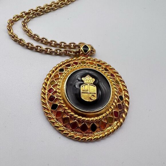 Vintage Liz Claiborne‎ necklace Sigil enamel gold tone - Picture 2 of 6